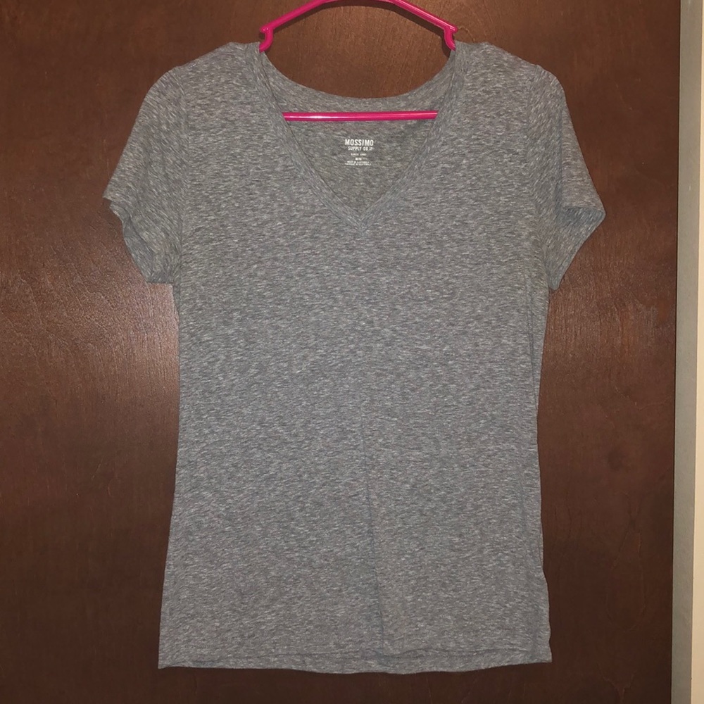 Gray T-shirt!